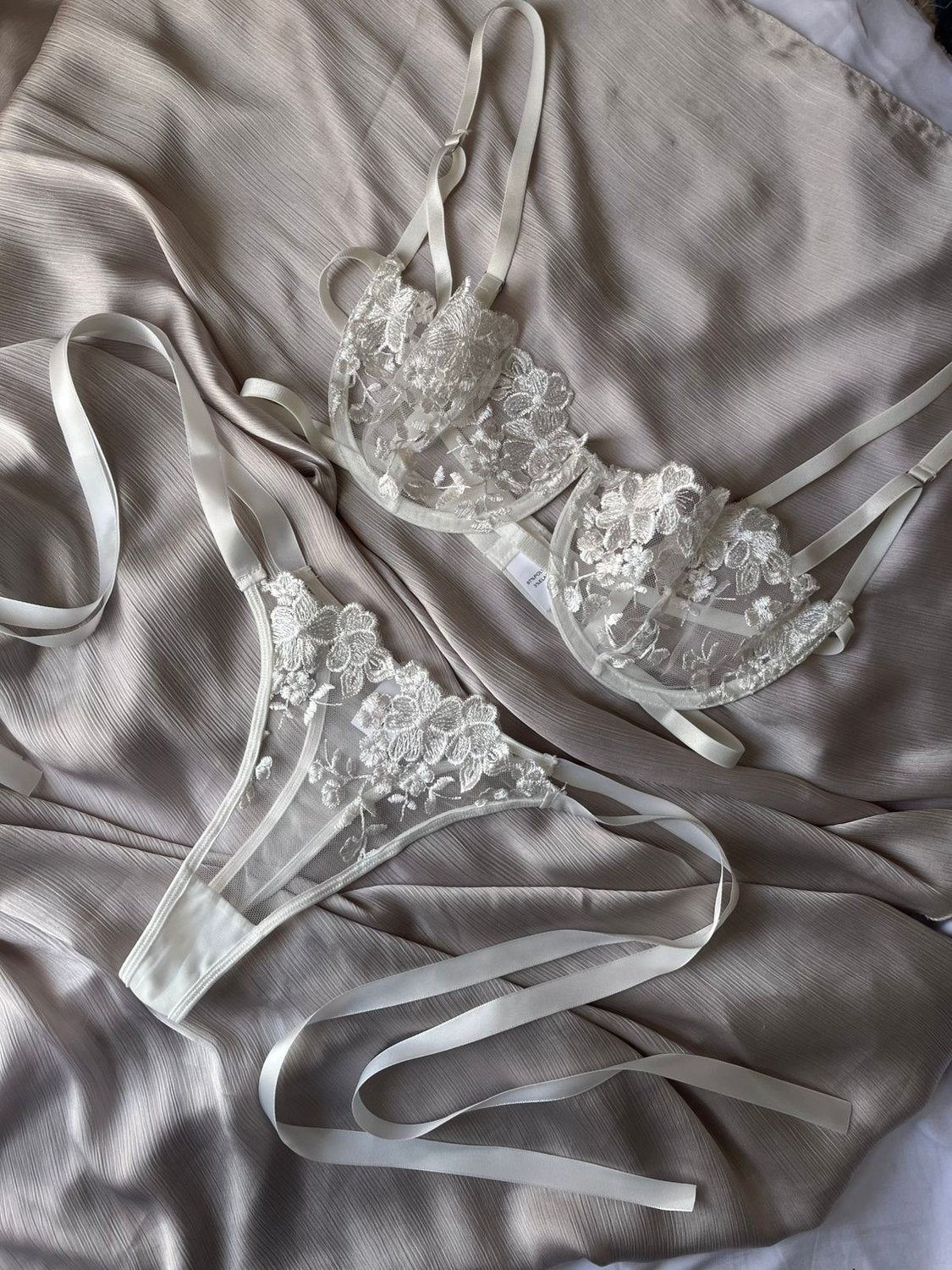 NG23078 White