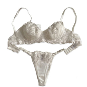 WG02 White